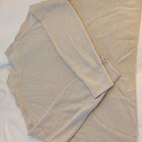 Lululemon Athletica Mock Nexk Sweater In bone. Size 12. - Picture 1 of 4